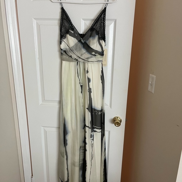 Nicole Miller gown brand new - Picture 2 of 13